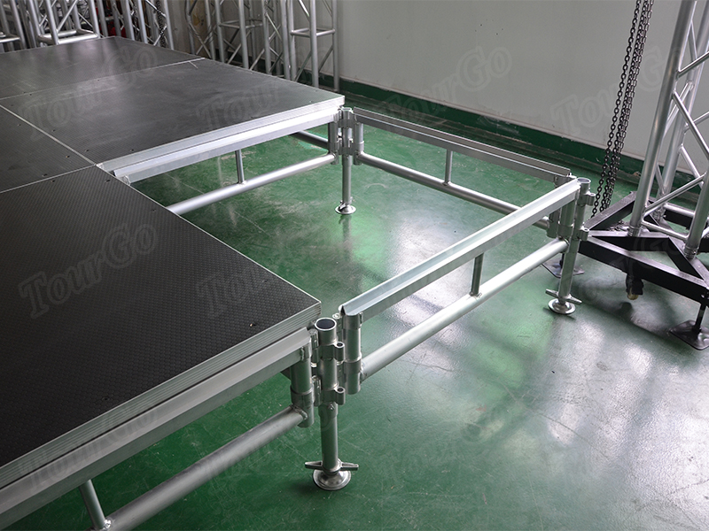 Aluminum-Portable-Stage