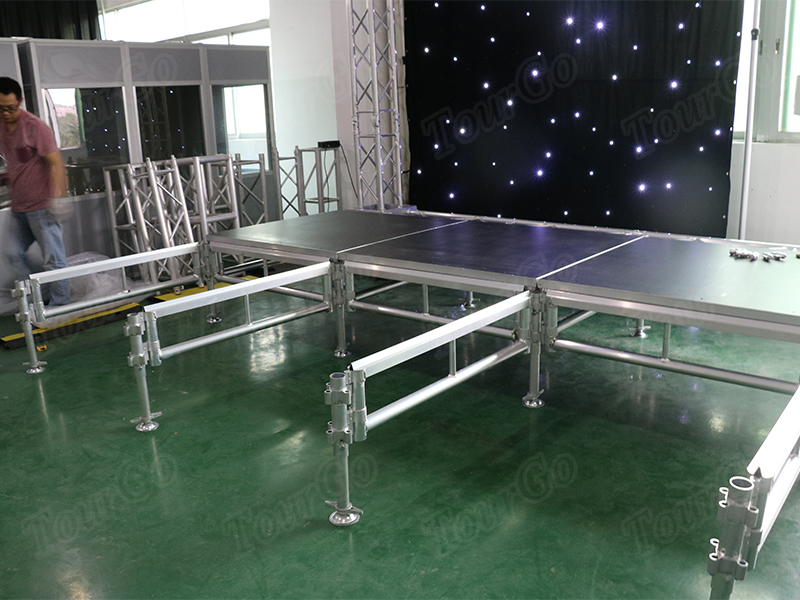 Aluminum Stage  15
