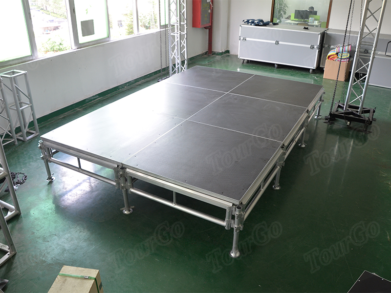 Aluminum Stage  23