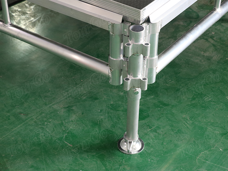 Aluminum Stage Legs 1