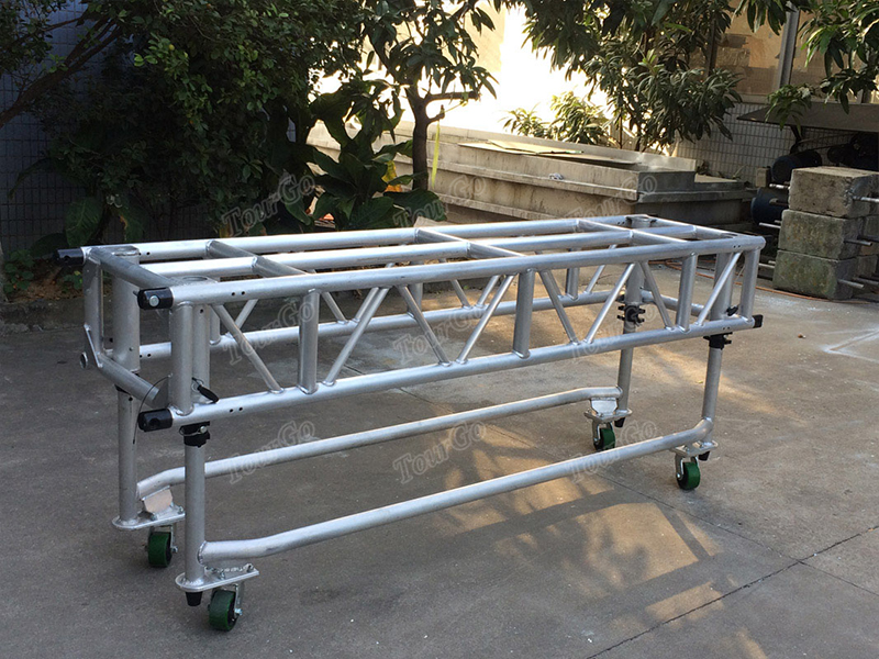 http://www.tourgosolution.com/moving-lighting-truss