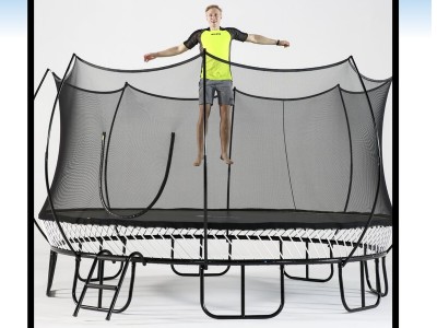 0Backyard+Trampoline+with+Safety+Enclosure1