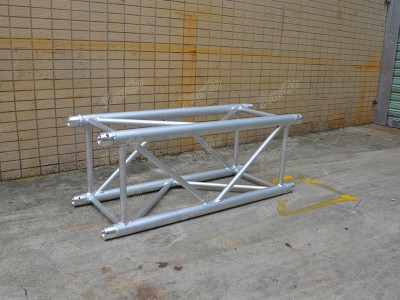 F44 400mm Square Aluminum Spigot Truss 1m Length