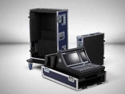 1Yamaha DM7 Compact
