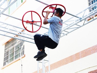 11SPINNING WHEELS