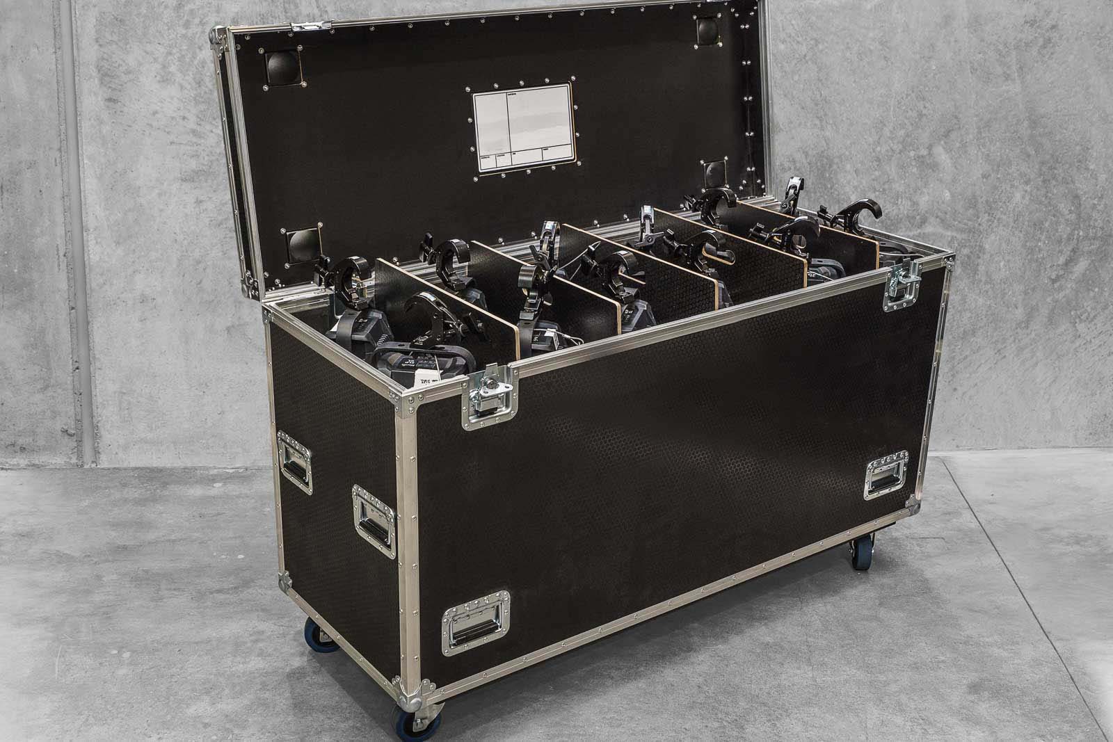 1 Lighting Profile and Ellipsoidal Cases / 24 X 60 TALL CASE WITH LX PROFILE DIVIDER KIT