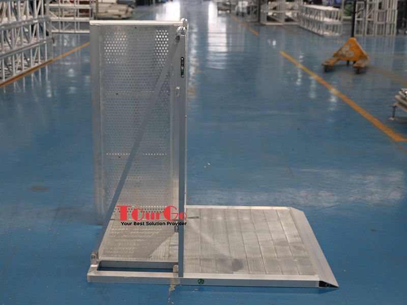 Crowd Barrier 10