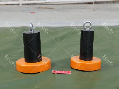 12Round Floating Cliffhanger