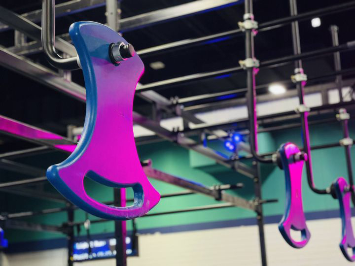 Swinging Obstacles