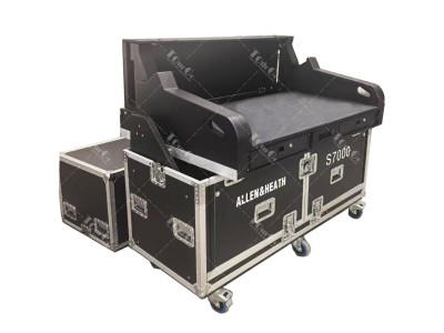Flip flight case for Allen &Heath S7000