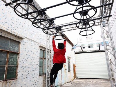 Ninja warrior obstacle metal spinning cycle wheels