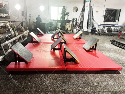 1UIPM Obstacles Giant Steps