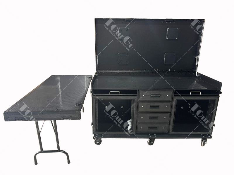 All in Black AV Broadcasting Flight Cases Fit for 4 x 27Inch Monitors