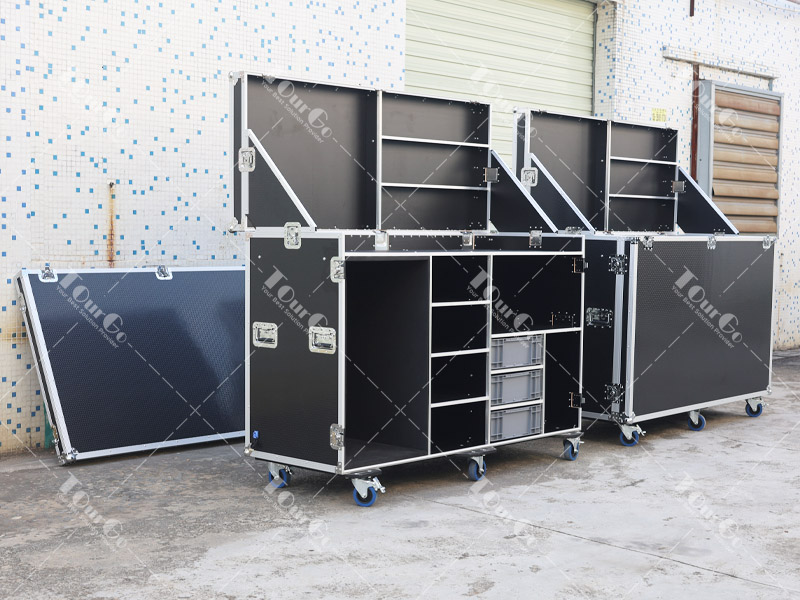 1 Maximum Hospitality Flightcase