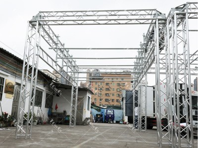 Obstacle Course Racing UIPM Obstacle 15. Ascension Bars