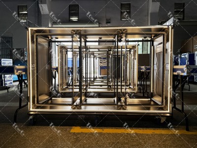 1 Shock Mount Case 20U