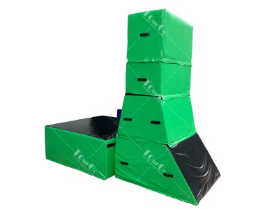 NINJA WARRIOR-4-PIECE VERT WALL