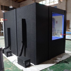 V Booth