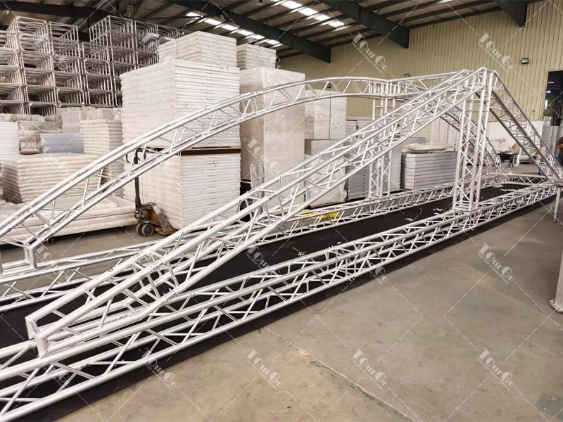 13 Stage Truss