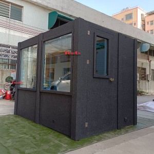 V Booth