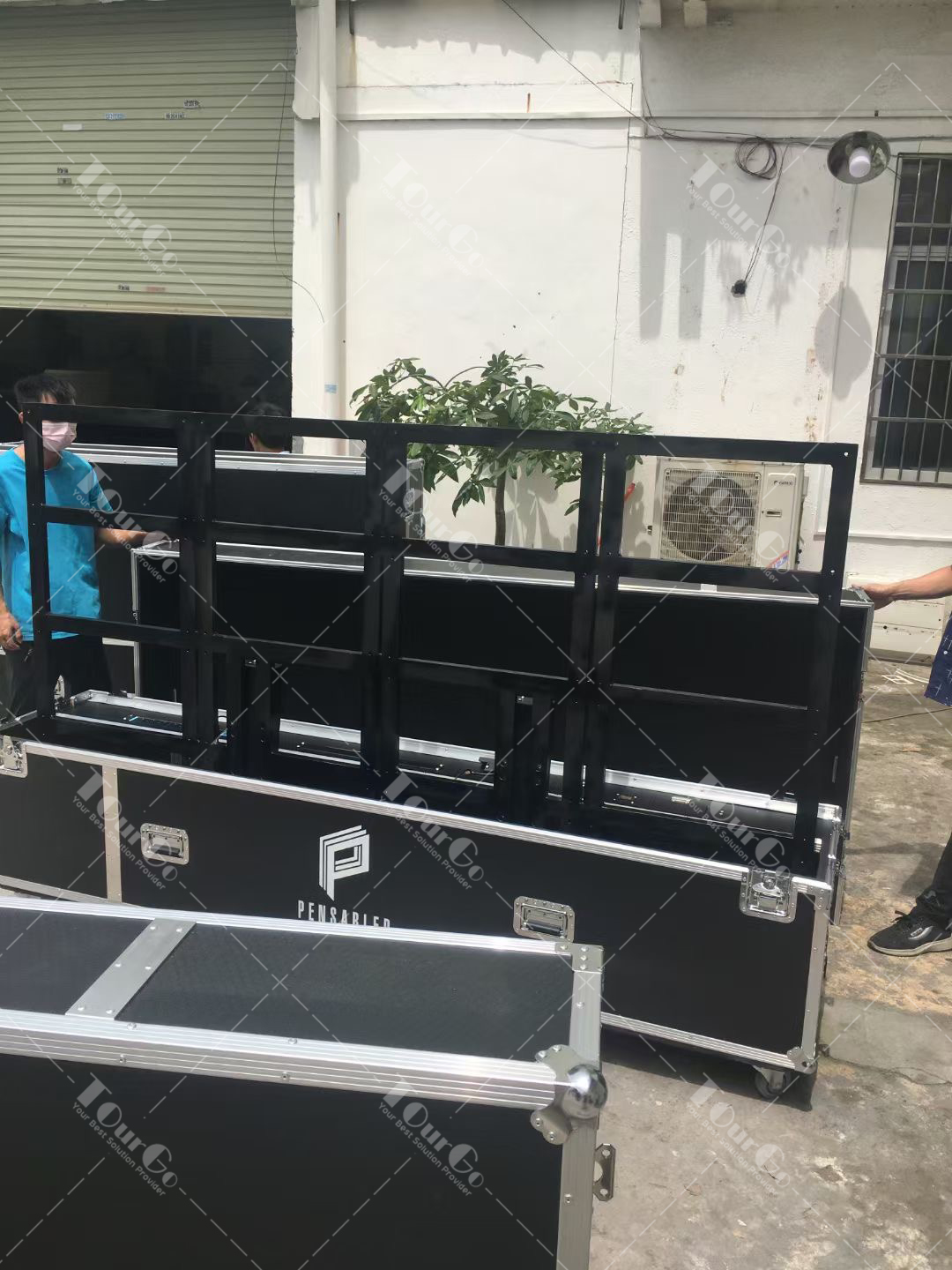 15 Portable Flight case led screen