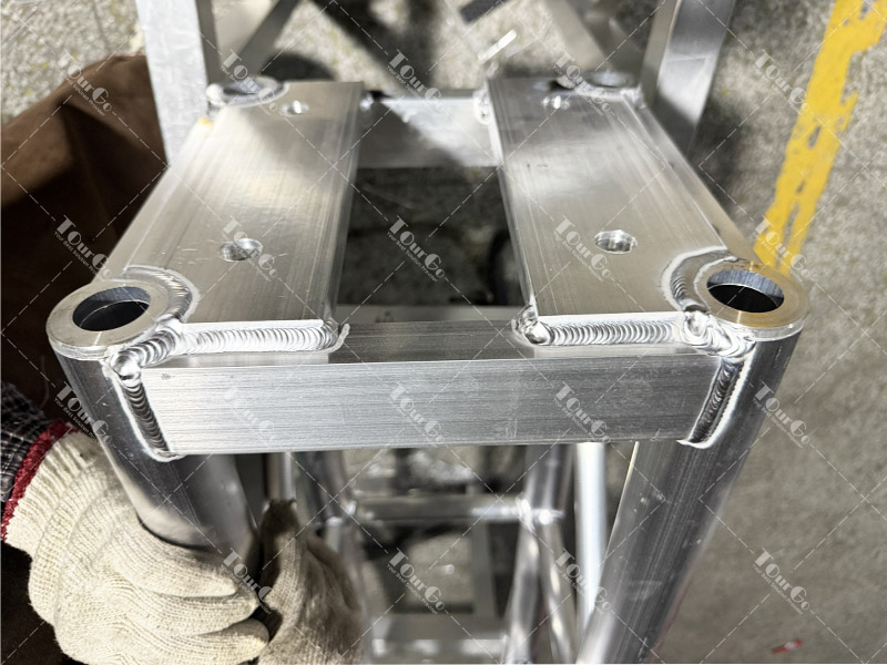15 Stage Truss