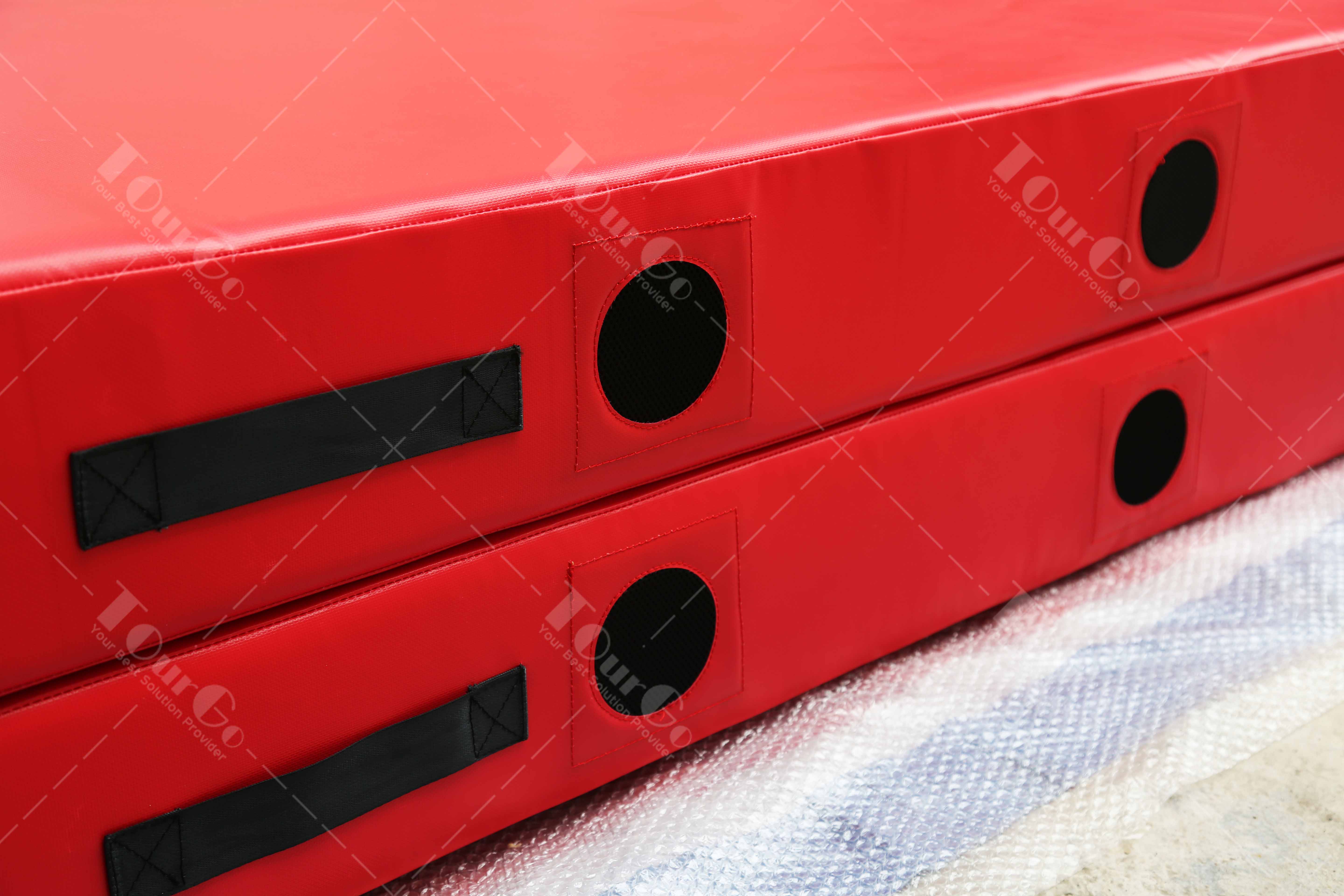 1600X12004landing crash mats