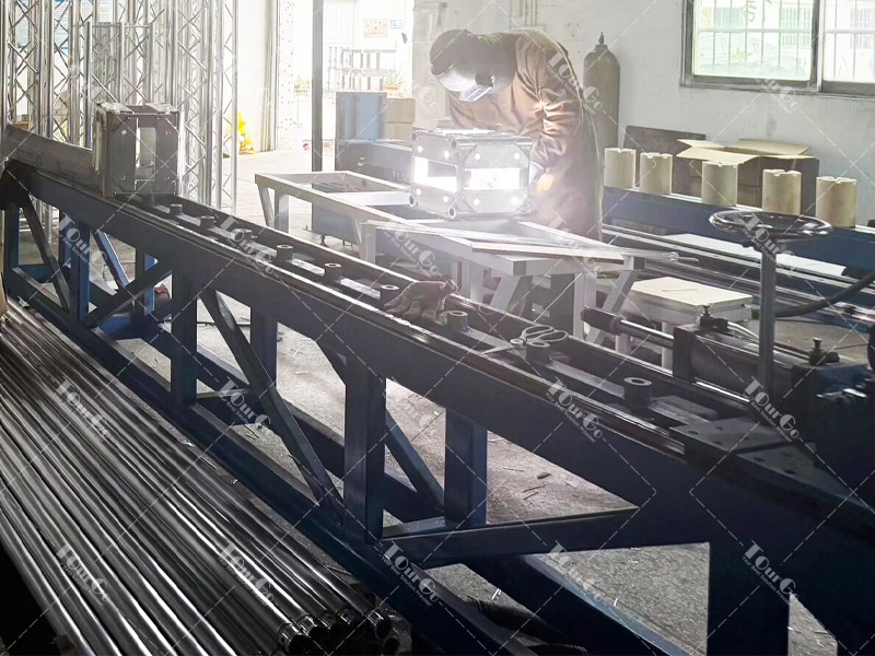 16 Stage Truss