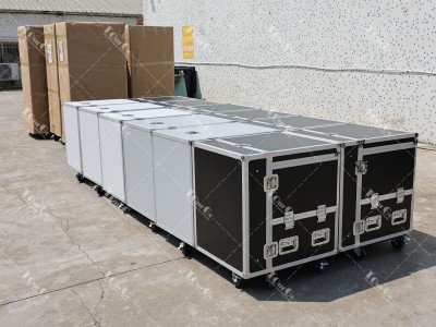 17Display Flight Case