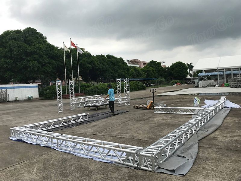 Display-Truss 