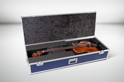 2Takamine TB 10 Bass Flightcase