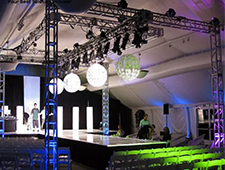 Fashion Show Runway Stage With Lighting Equipment Truss
