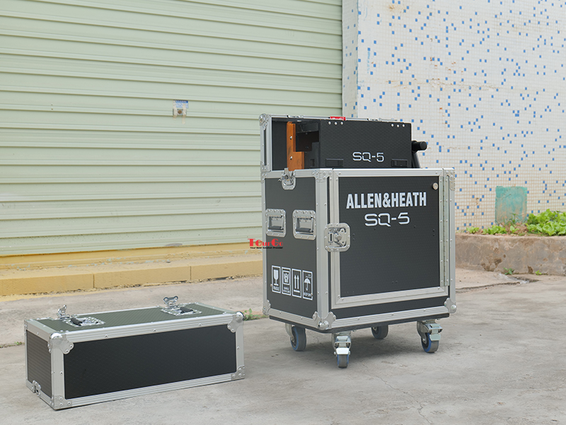 2Road Case Flight Case