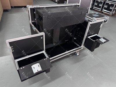 2Yamaha DM7 Console