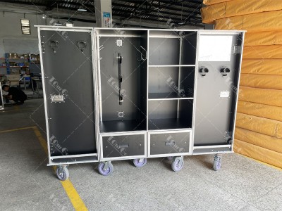 2 Tack Locker Case