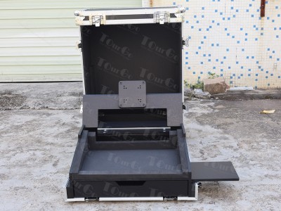 2 Lighting controller Flight case