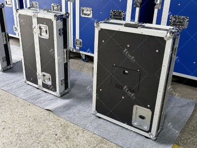 3 Make-Up Mirror Flight Case