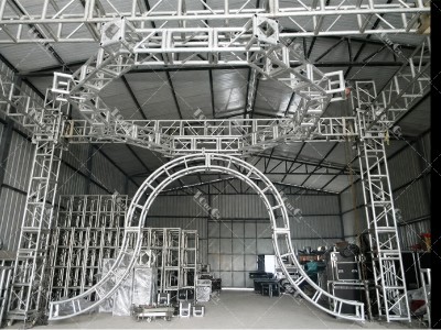 TOURGO Stage Truss: Structure, Strength & Materials Explained