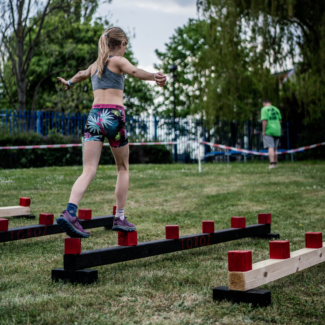 WOODEN BALANCE BEAM