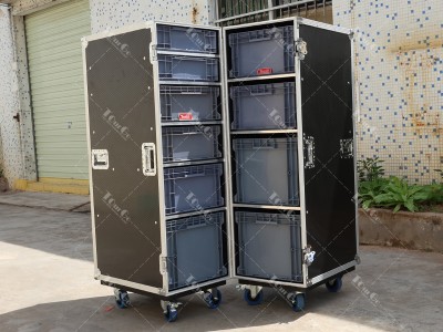 2 clamshell case