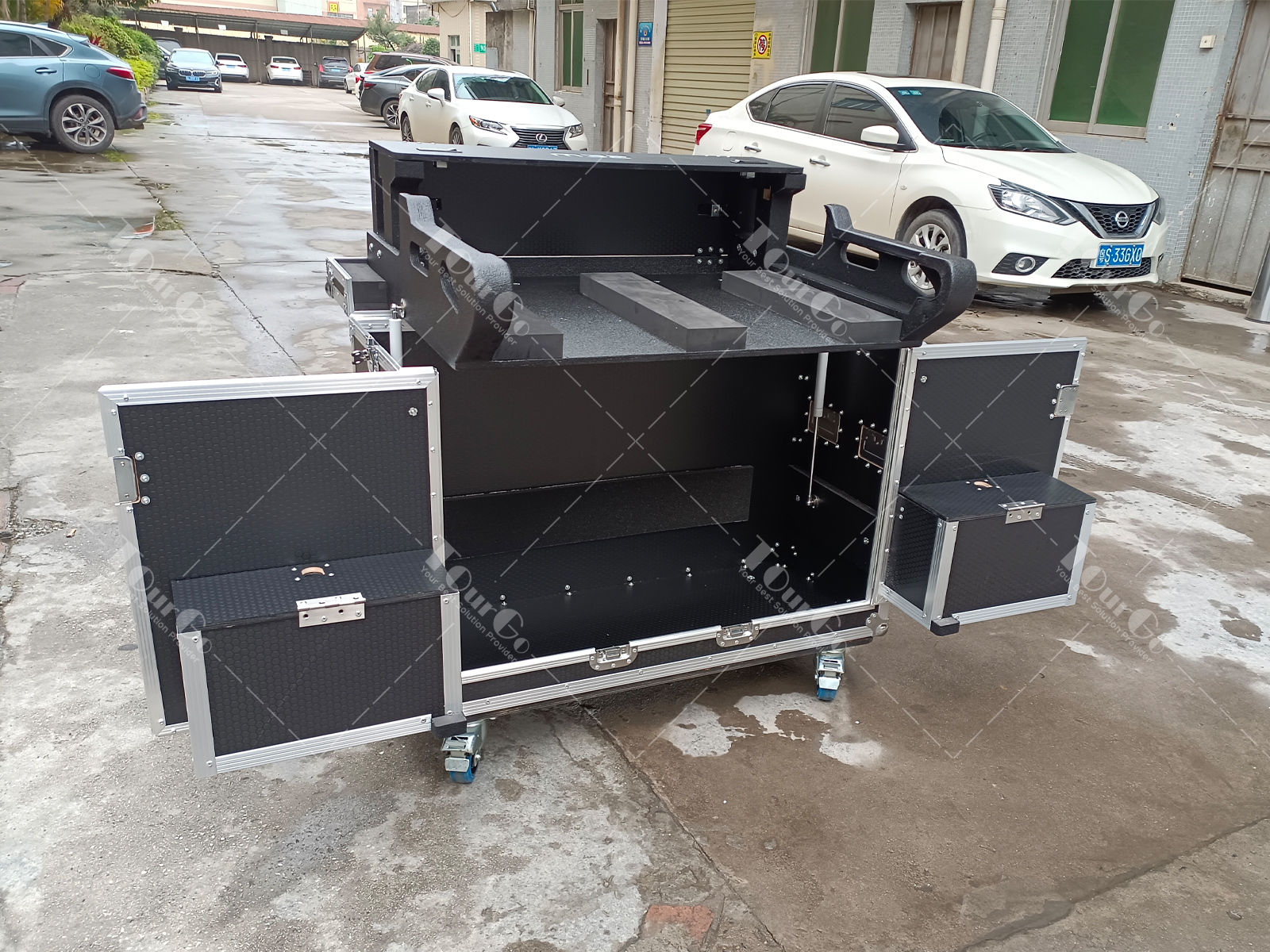 23Flight case for Midas M32