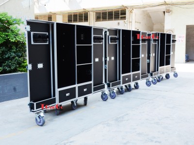 24 Utility Trunk Flight