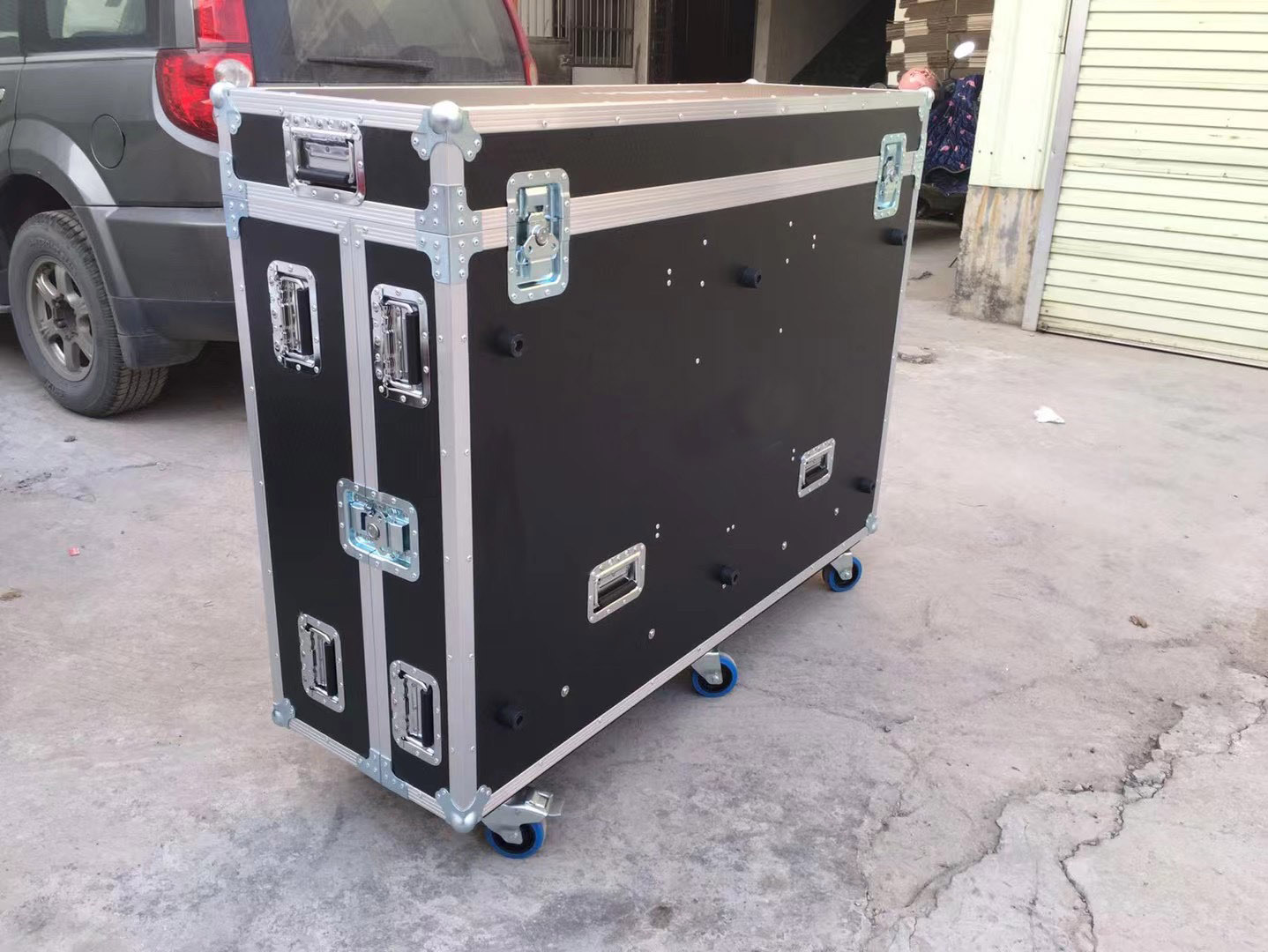 2Flip flight case