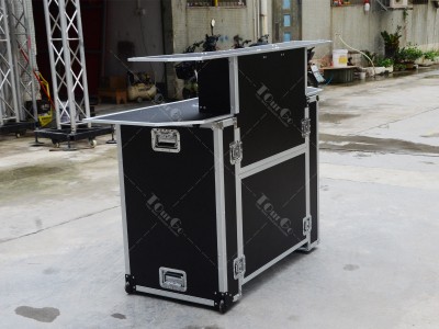 2 Mobile Bar Flight Cases