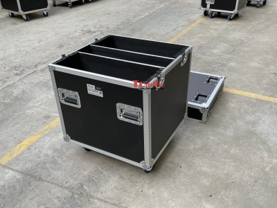 2Flight case for base plate with spigot