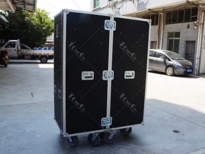 2 Utility Trunk Flight