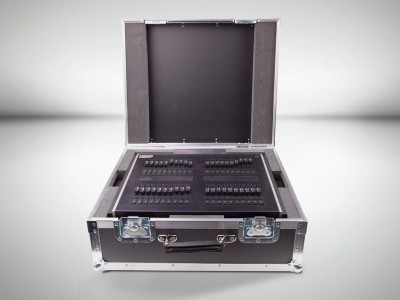 25ETC Fader Wing 2×20 Flight Cases