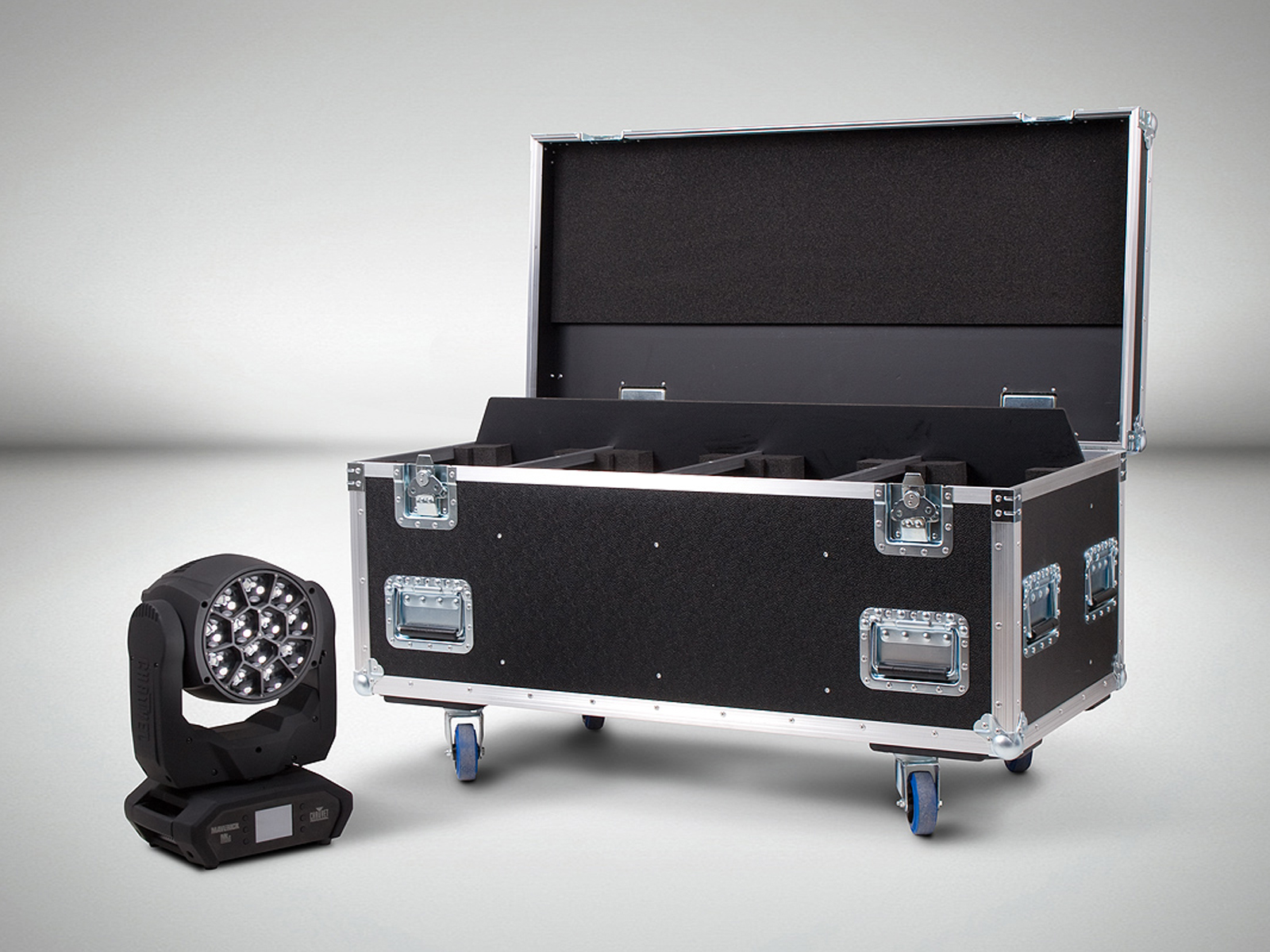25Chauvet Maverick Flightcase 