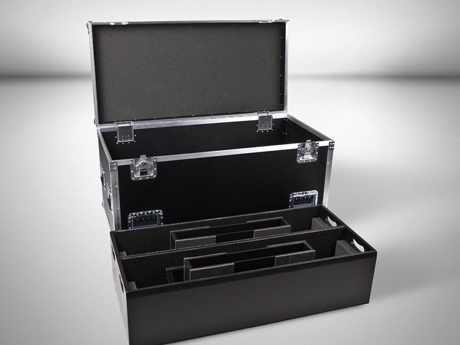 26Litecraft Powerbar 4 Flightcase