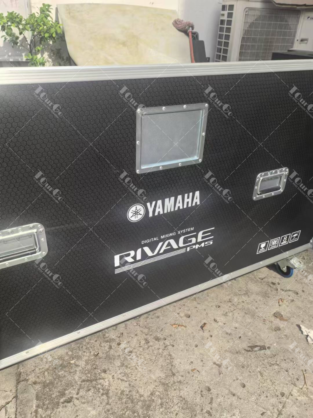 26 Yamaha RIVAGE PM5 Flight case